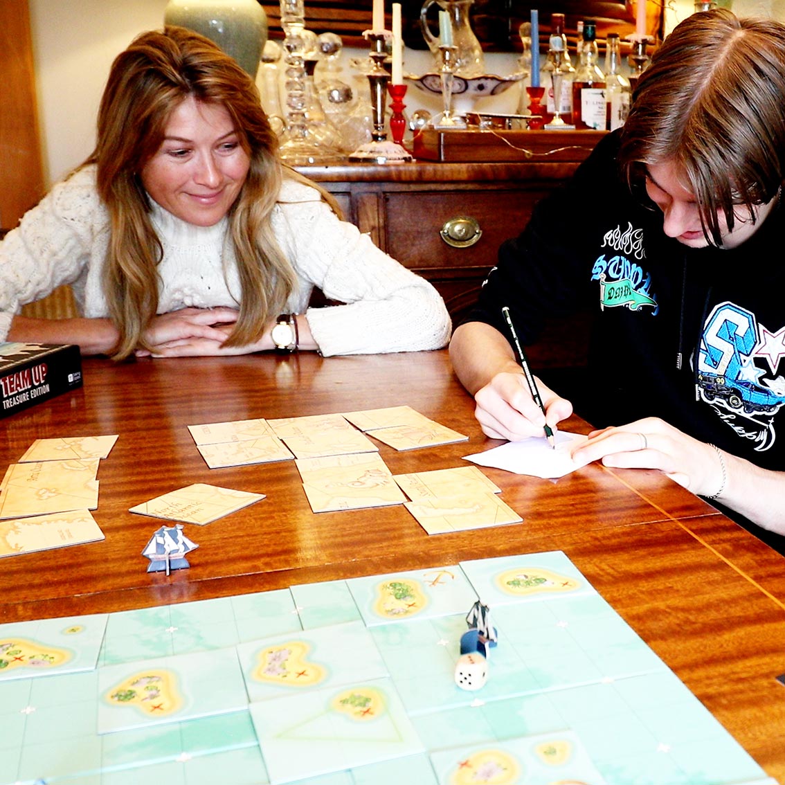 Team up - Collaborative Board Game